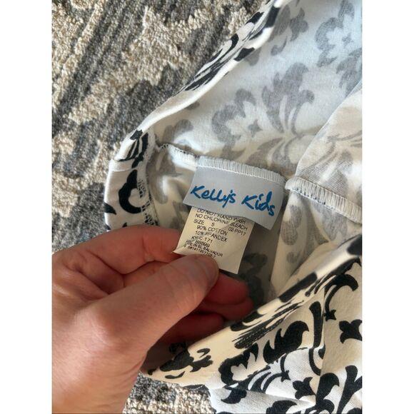 Kelly’s Kids Matching Black White Patterned Ruffle Girls Pants Size 4 and Size 5 - Picture 3 of 4